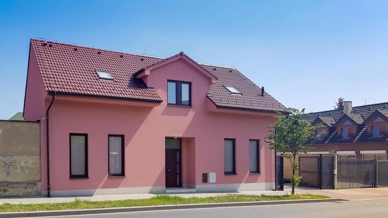 Apartment De Luna Prag Exteriör bild